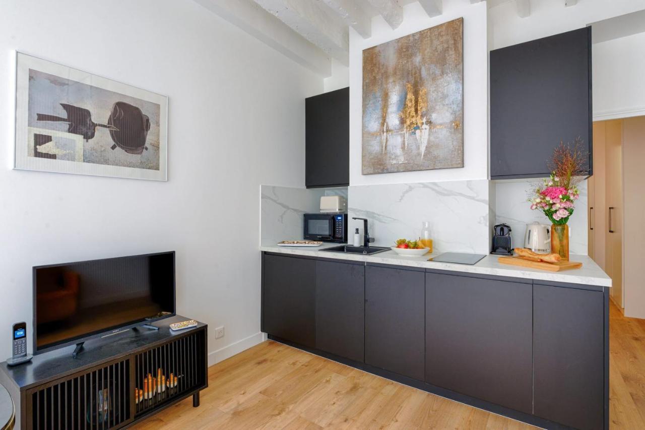 Appartement Design Ile St Louis - Welkeys Parigi Esterno foto
